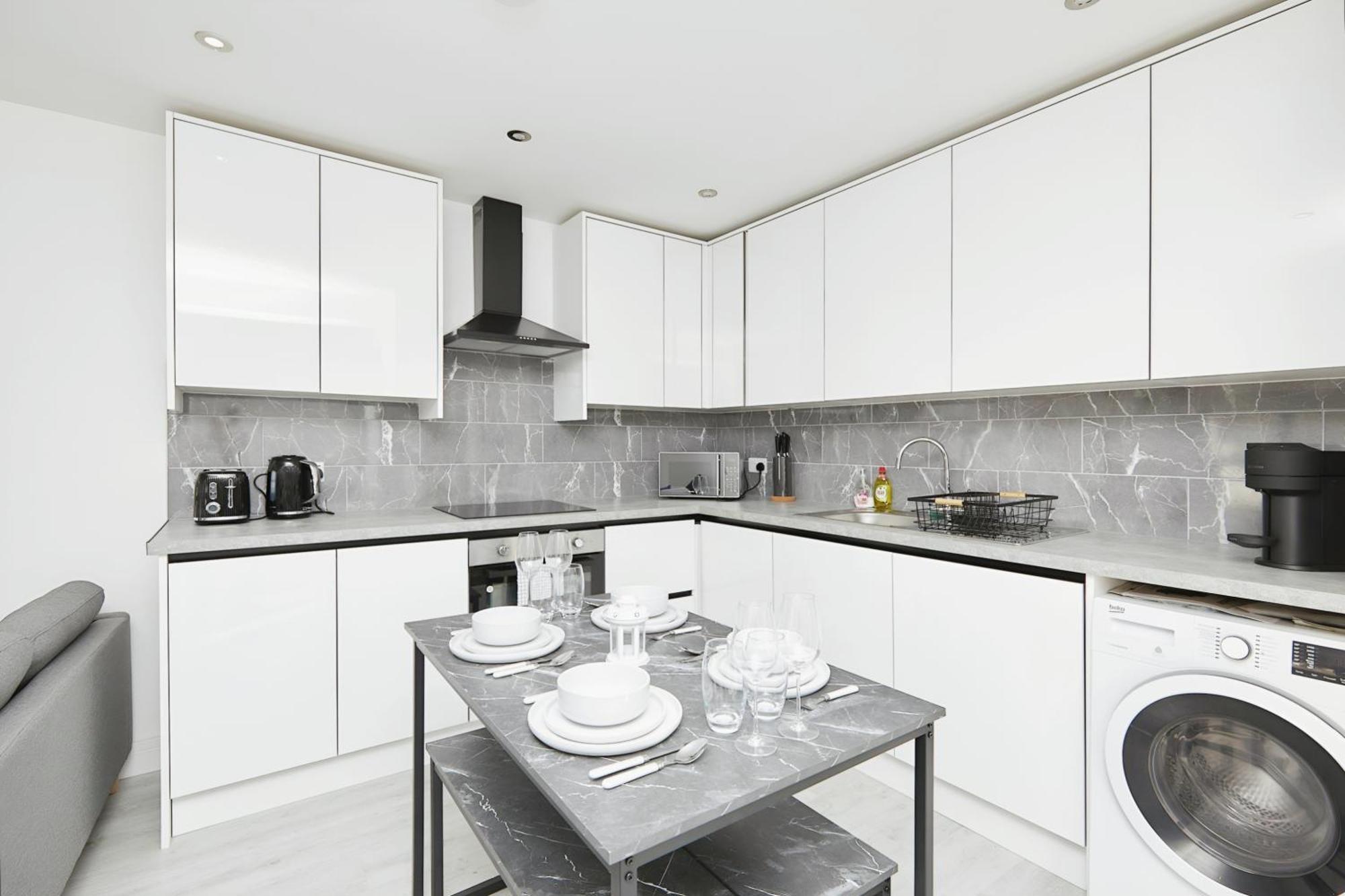 Modern Home In Derby City Centre - Free Gated Parking Экстерьер фото